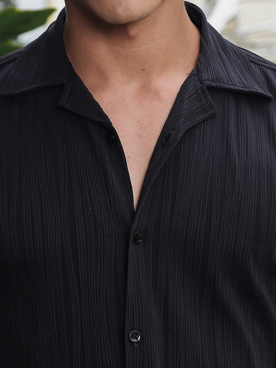 Black Linear Textured Relaxed Fit Half Shirt